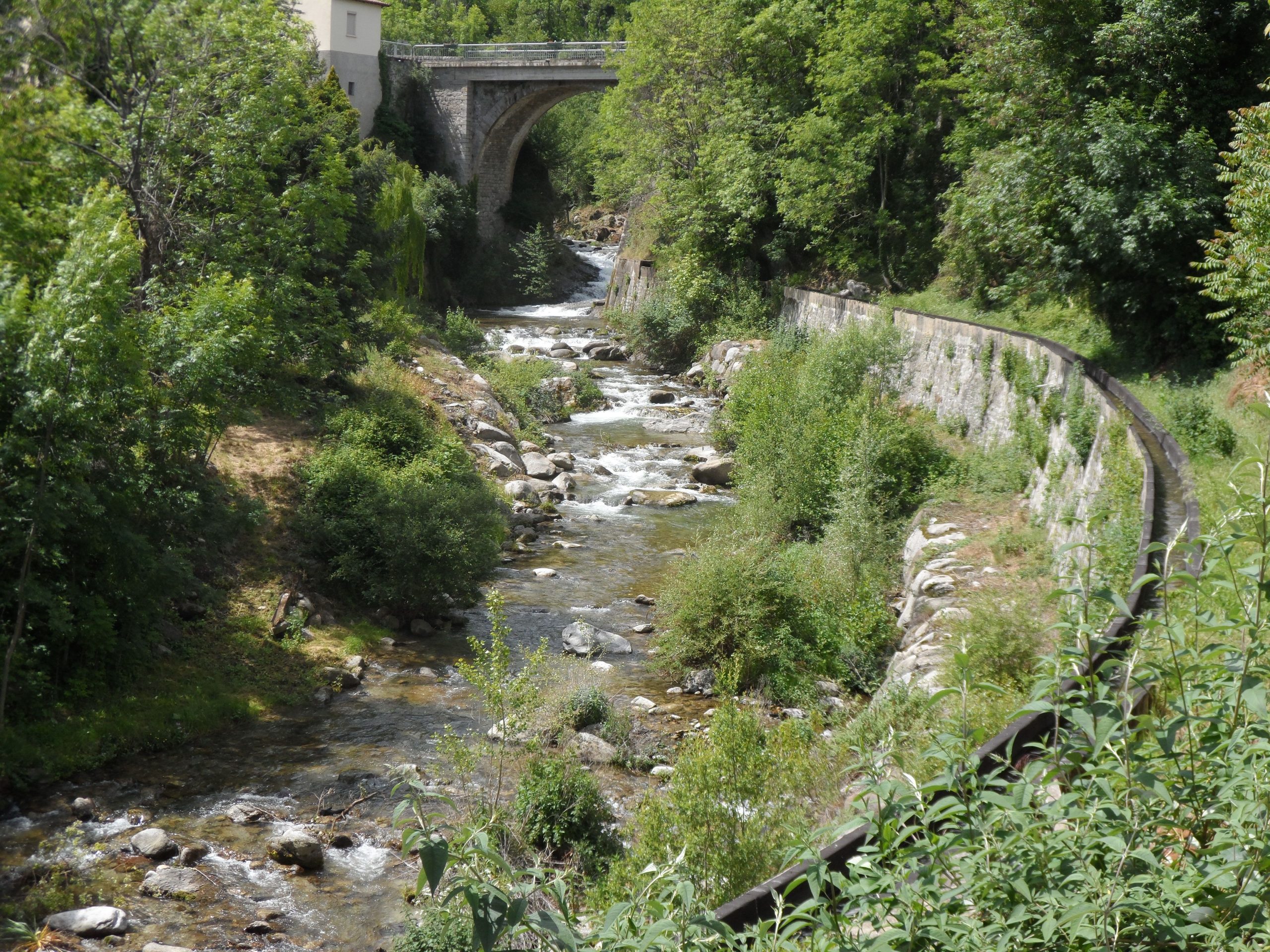 Canal de la Restanynes à Sahorre